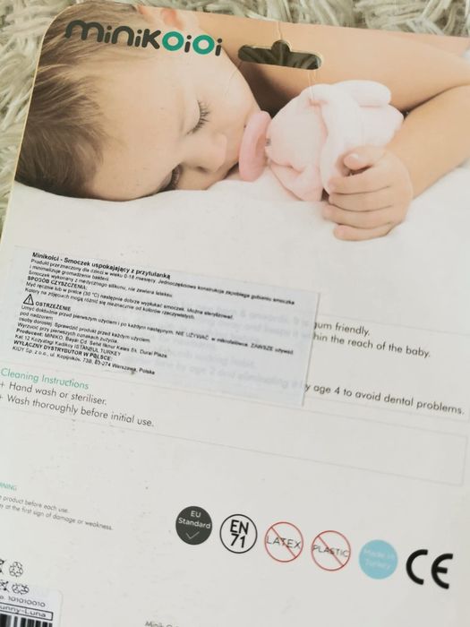 Uroczy smoczek z przytulanką