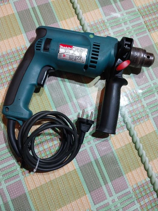 электро дрель makita HP 1620 ударная