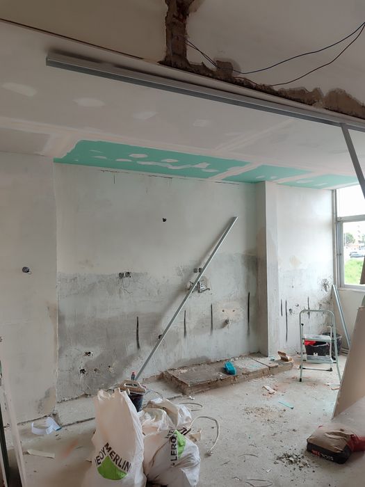 Handman, reparação de fugas de água, eletricidade, pintura.