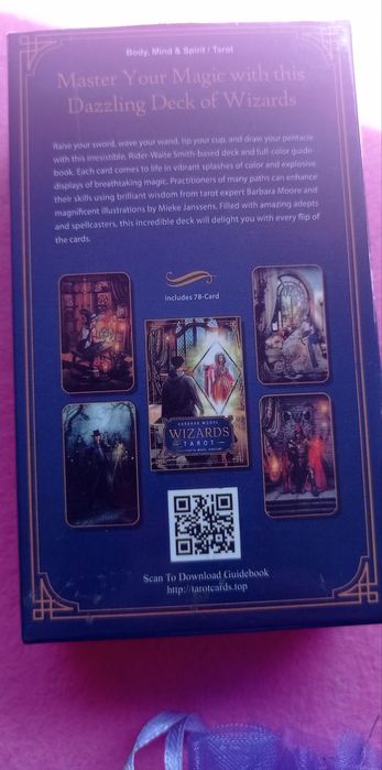 Vendo deck  "Wizards Tarot" novo
