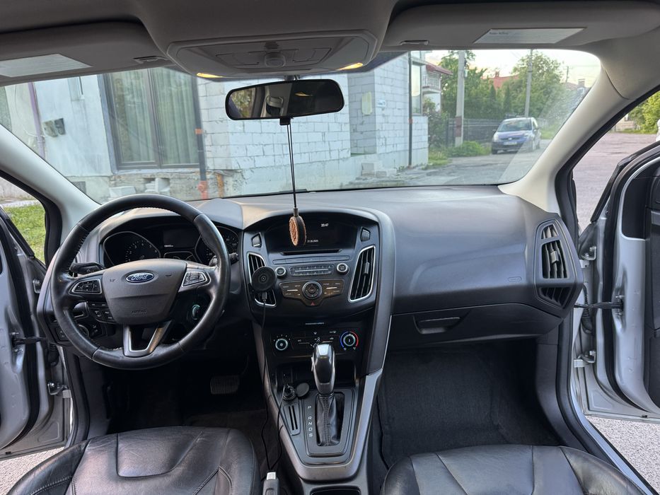 Ford Focus 2.0бензин 2016