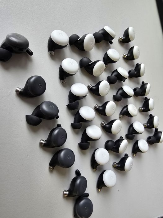 Продаю оригінальні безпровідні навушники Google Pixel Buds gen 2.