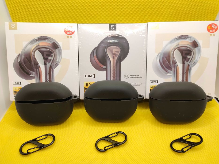 Чехол силиконовый на наушники SoundPeats Capsule 3 Pro + карабин!