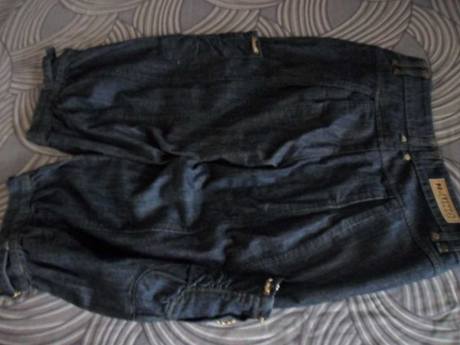 Бриджи ( джинсы )  женские  SIZE :  29  - продам