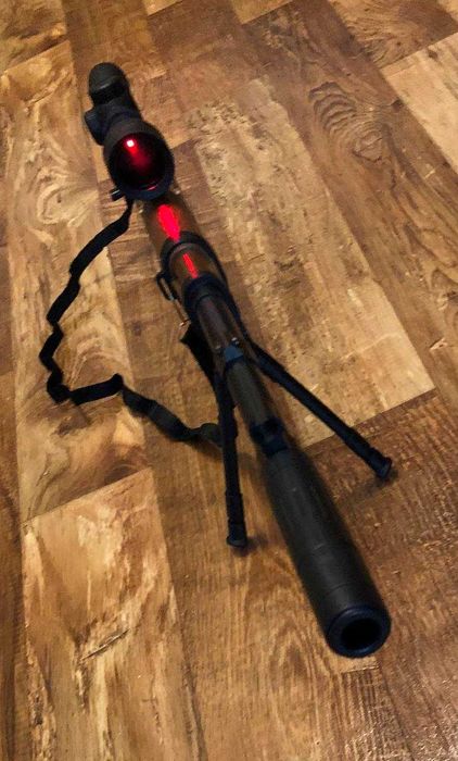 Снайперська гвинтівка 92 см, лазерний та оптичний прицiл, сошки