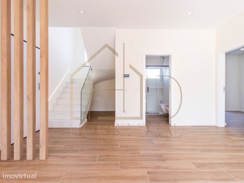 EXCELENTE! Moradia T3 com Pérgola. Pinhal do General. Fernão Ferro