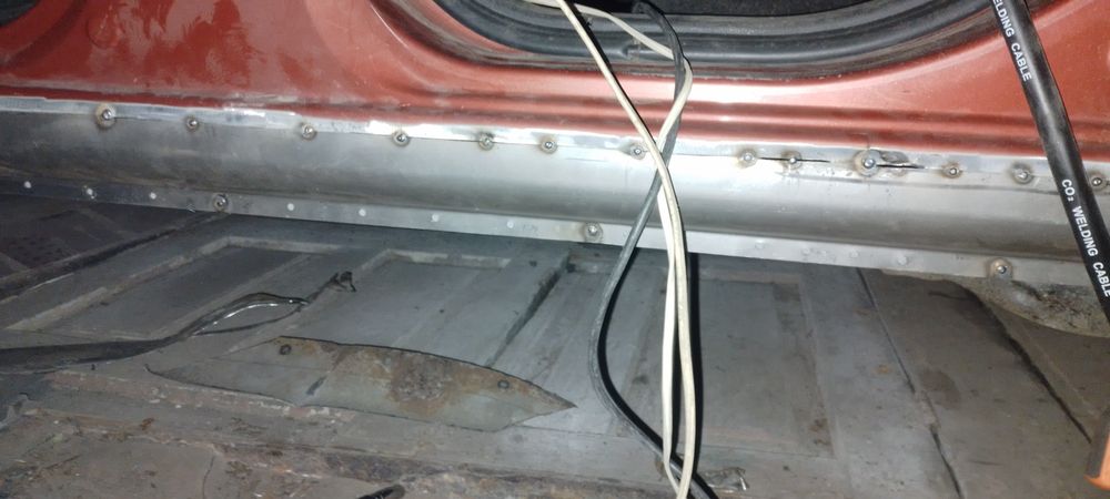 Зварювання авто, зварювальні роботи