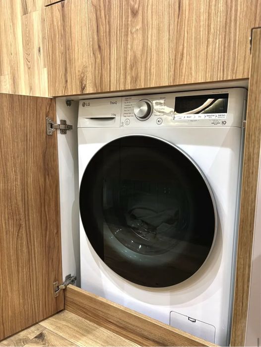 Продаж 2-кім квартири з дизайнерським ремонтом біля парку Погулянка
