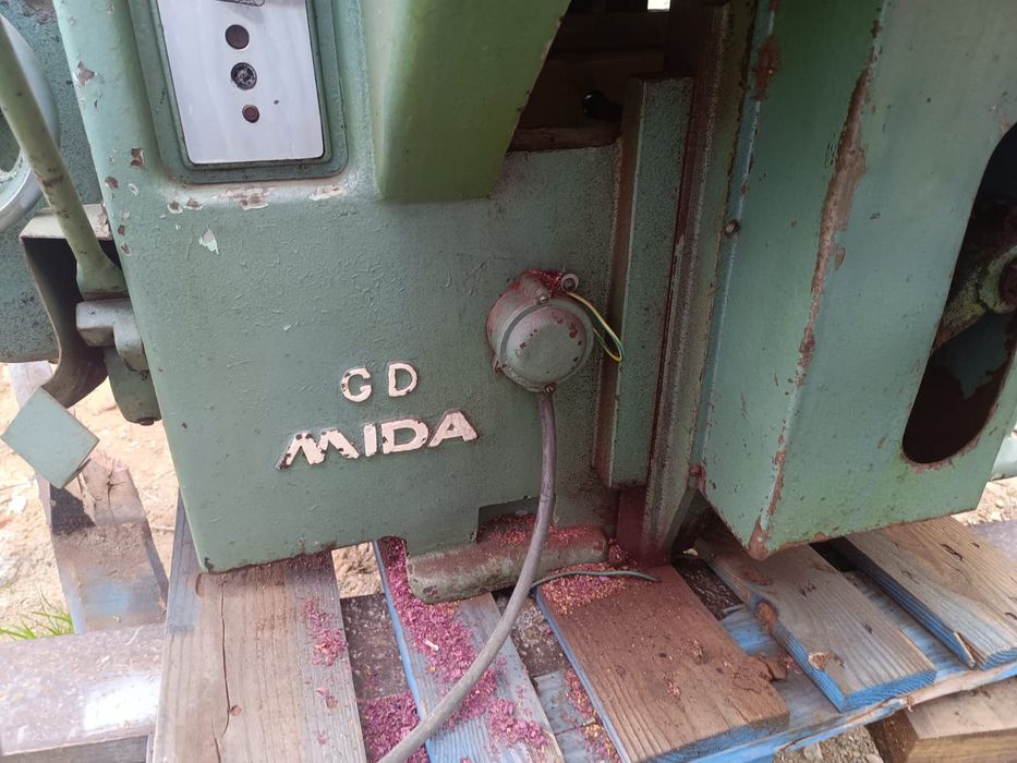 Máquina industrial para madeira MIDA – robusta e completa
