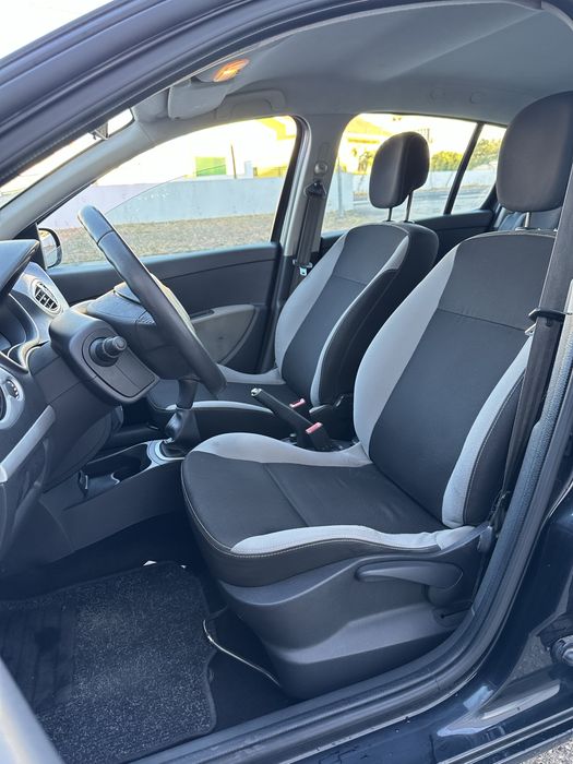 Renault Clio  1.5 dCi  /  2012  / 235.000km