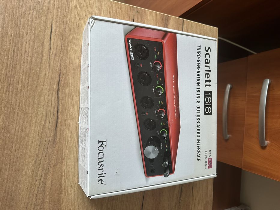 Аудіоінтерфейс звукова карта студійна Focusrite Scarlett 18i8 USB 3rd Gen (нова)