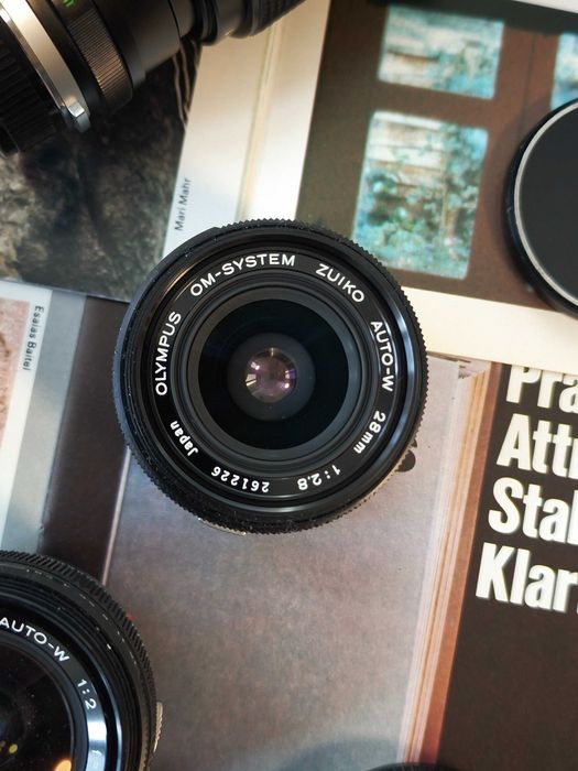 Olympus Zuiko 18mm 24mm 28mm 50mm та інші