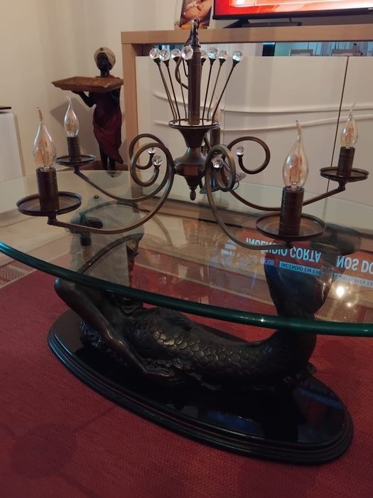 Candeeiros de teto e mesa