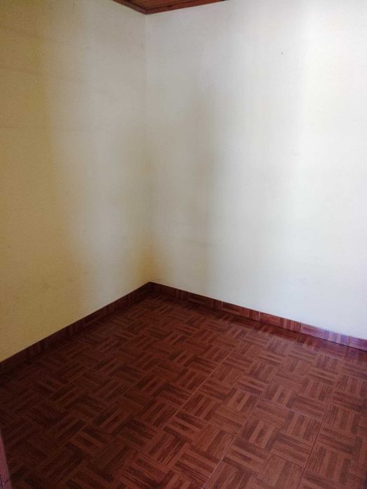 Moradia r/c 1º andar para arrendamento