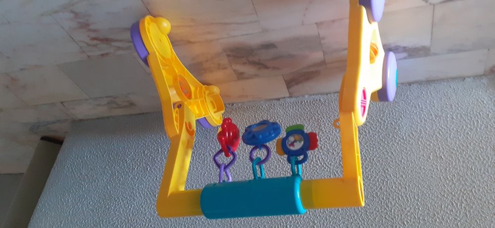 Arco de actividades para bebé