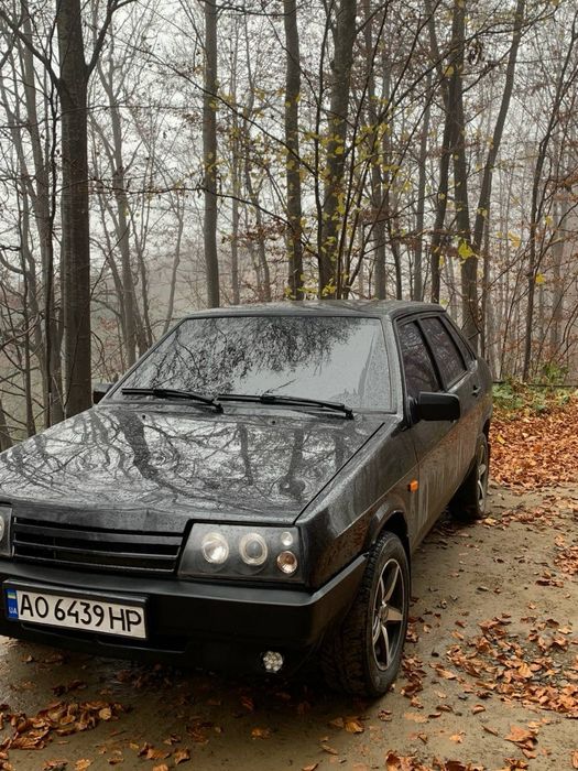ваз 21099.