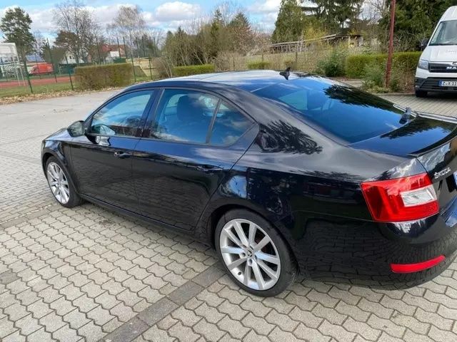 Розборка skoda a7  капот крыло бампер фара двери ляда фонарь шкода а7