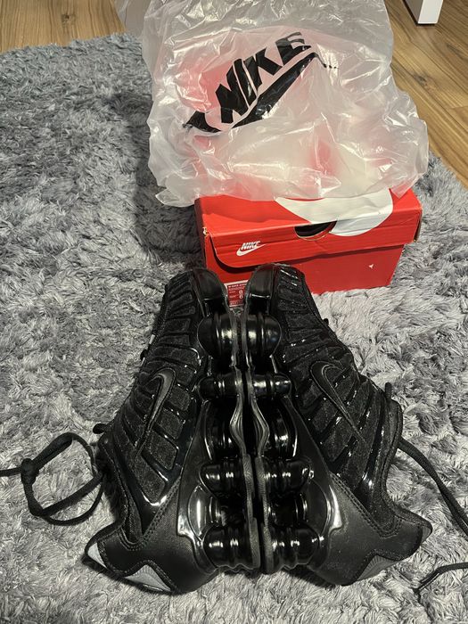 Czarne Nike Shox