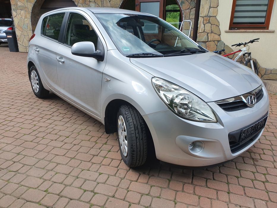 Hyundai I20 1.2 Benzyna 78 KM Niski Przebieg