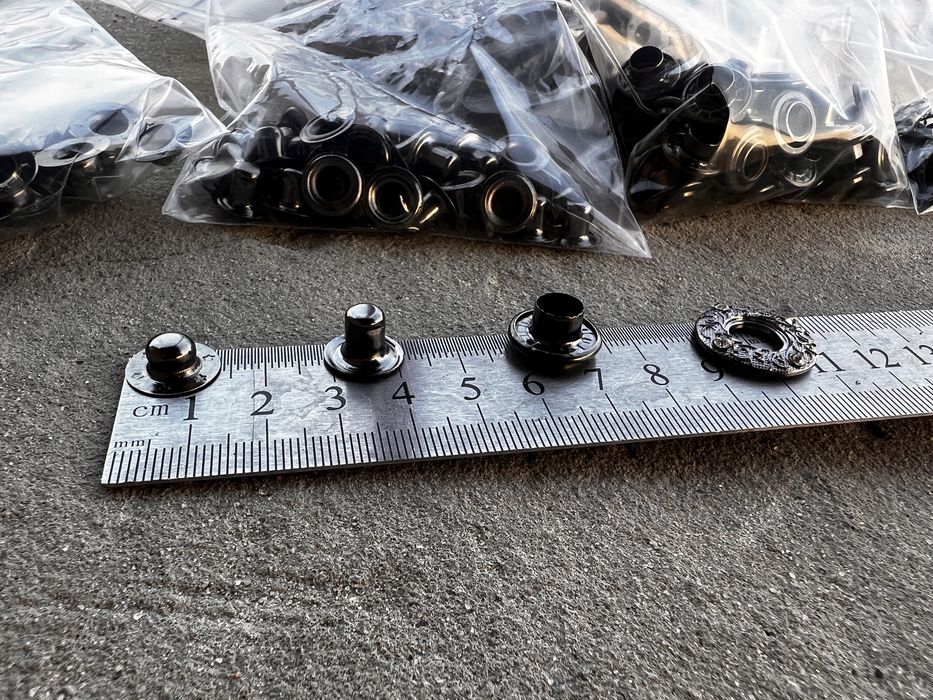 Кнопки метал 50 шт -100 грн