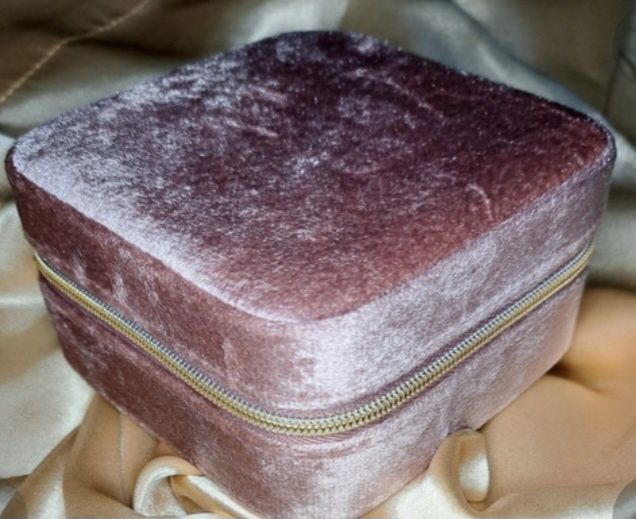 Vendo Porta Jóias Veludo Rosa