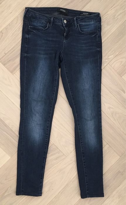 Guess Skinny Jeans 28