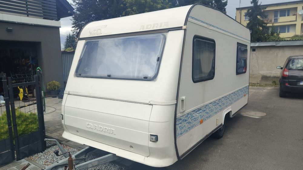 Przyczepa kempingowa Adria 390ds
