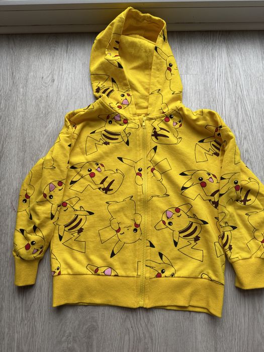 Bluza pokemon pikachu z kapturem rozsuwana