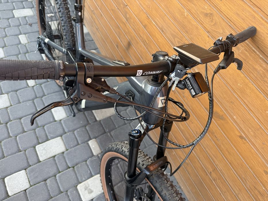 Електродвопідвіс Conwey Xyron