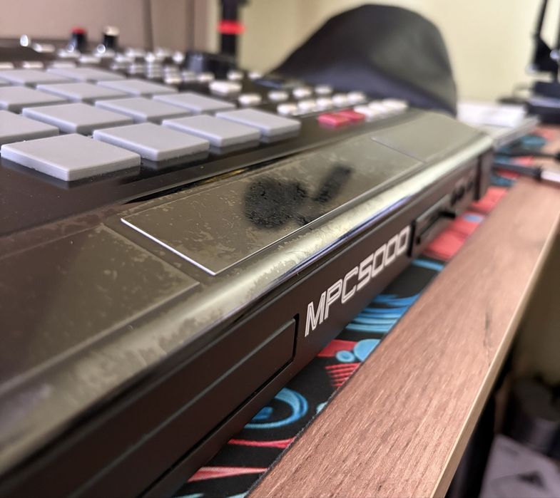 Sampler Akai MPC 5000