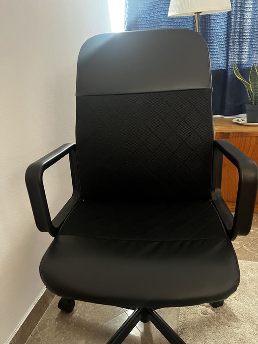 Cadeira escritorio nova
