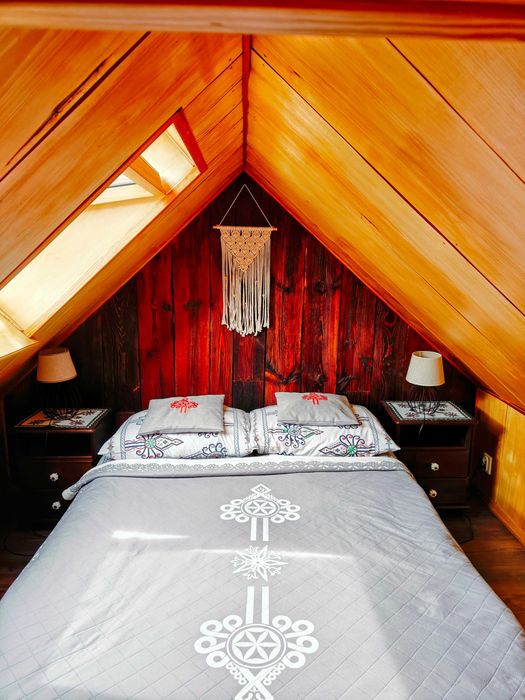 DOMEK NA GÓRACH z GORĄCĄ BALIĄ i SAUNĄ, kominkiem, Beskidy, noclegi