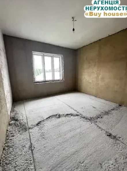 Продаж будинку в Сваляві  300 від центру міста