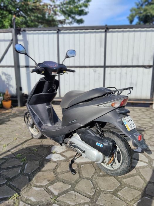 Продам скутер. Хонда 68.