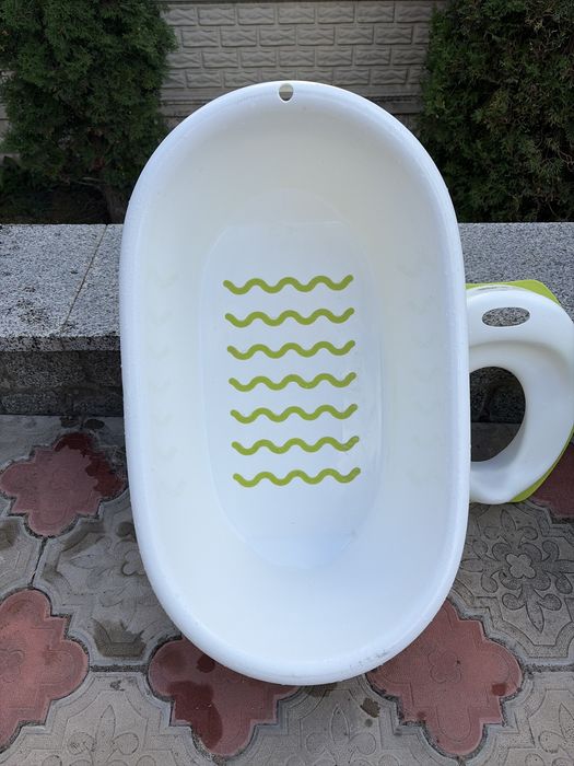 Ванночка ikea lattsam, стульчак ikea, крісло пластикове