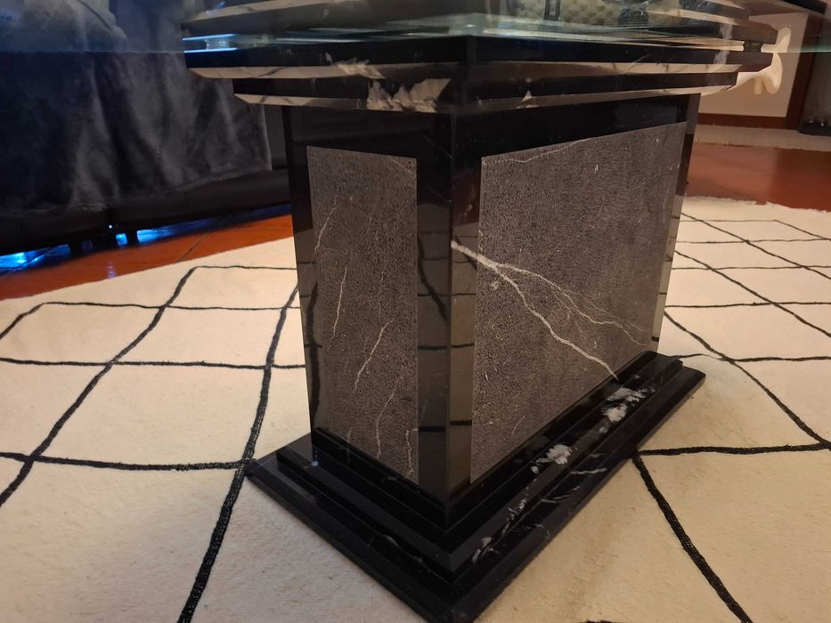 Mesa de centro e de apoio  em marmore
