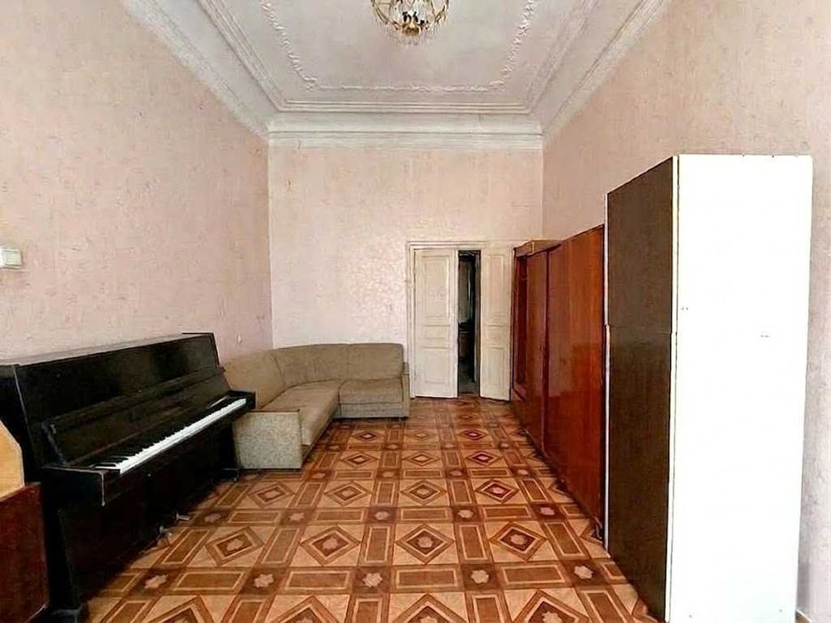 Садовая: продам комнату «со всем своим» в коммуне возле Нового базара!