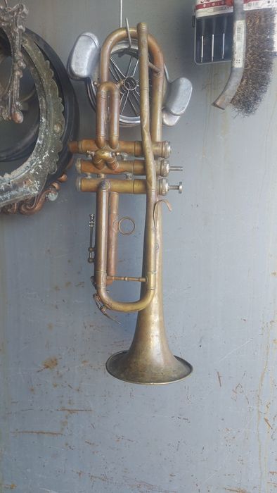 Духовой инструмент декор