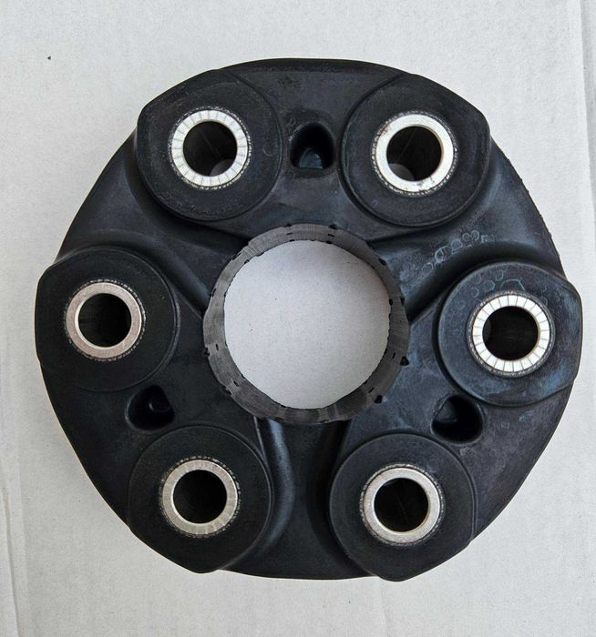 Муфта карданного валу BMW530 (М57 АКПП), еластична муфта, 26111229065