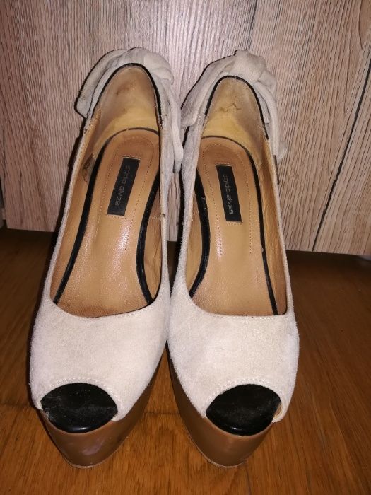 Sapatos Egídio Alves 35