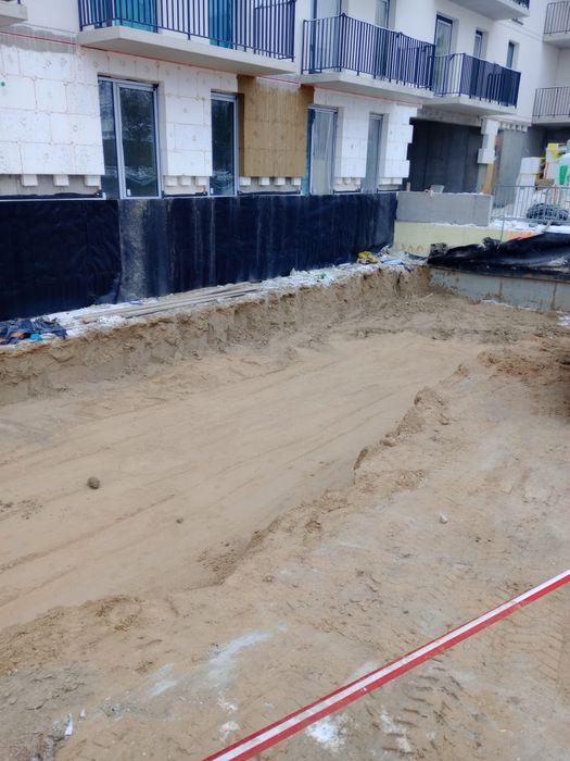 Prace ziemne koparka mini i 17ton