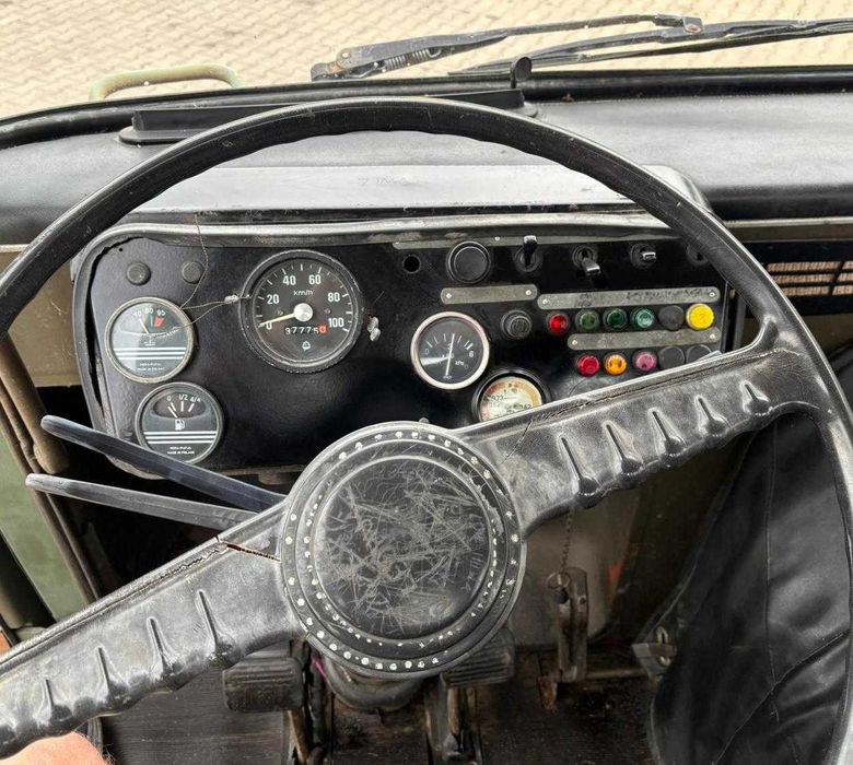 Samochód ciężarowy Star 200 skrzyniowy