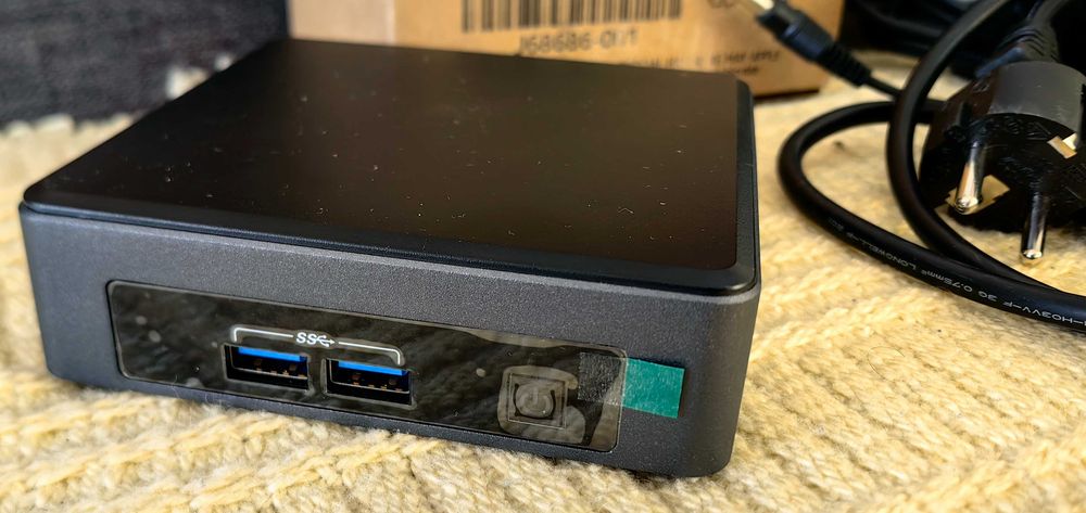 Mini pc Intel NUC nowy z ssd m2, 16gb ram