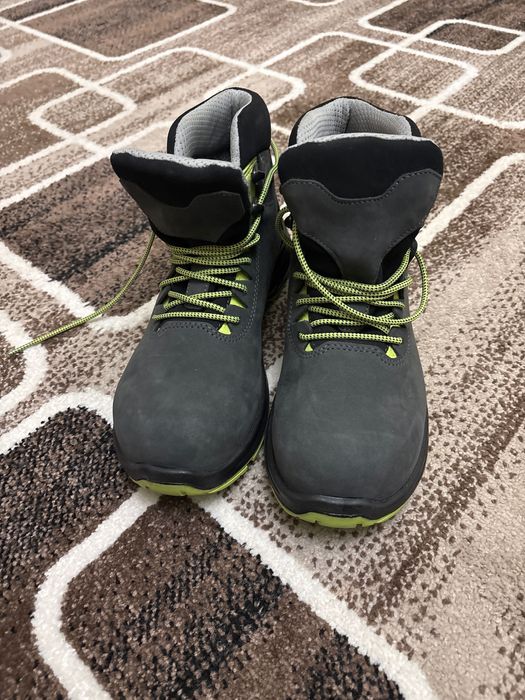 Черевики чоловічі