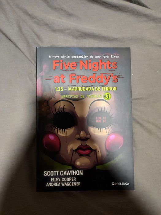 Five Nights at Freddy's - 1:35 Madrugada de Terror Arrepios de Fazbear