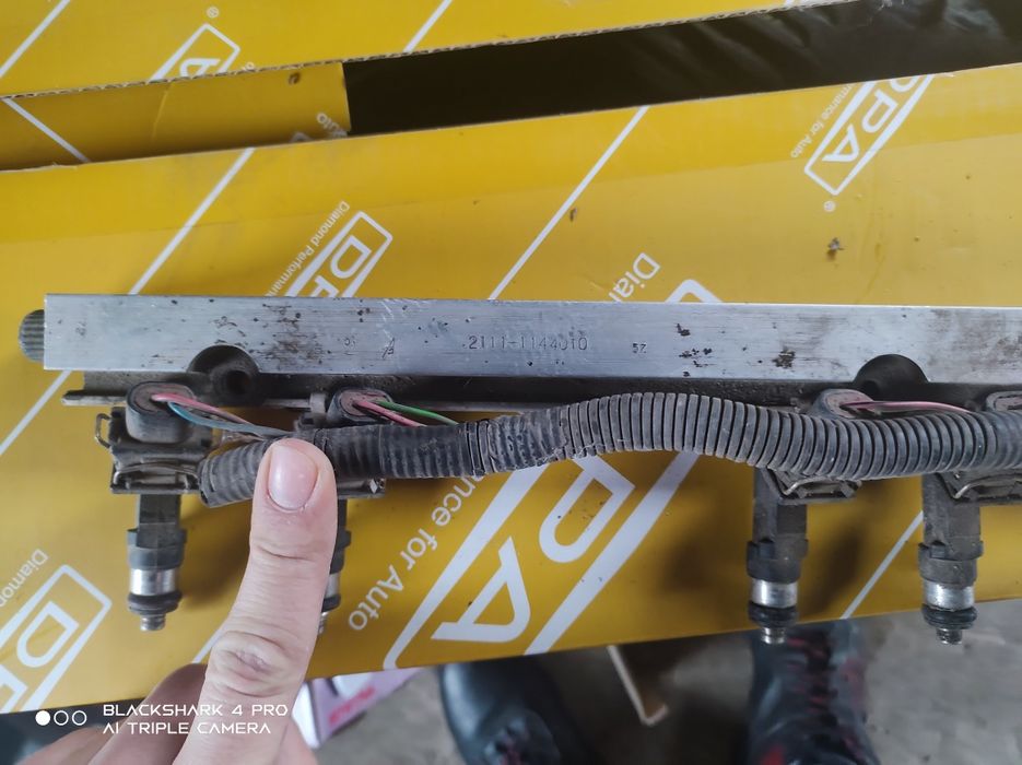 Топливна рампа ваз 2110