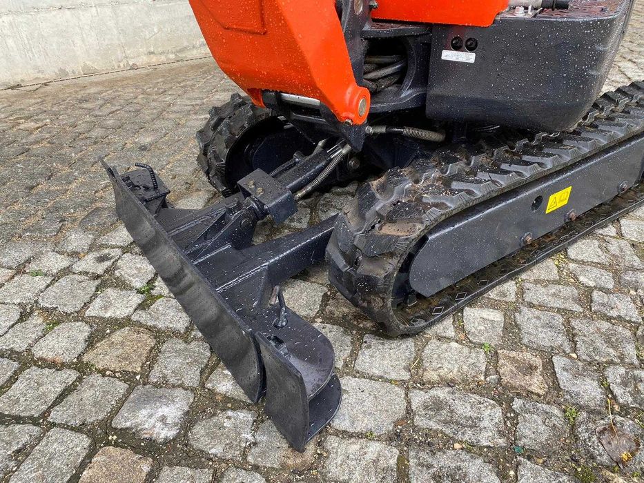 Miniescavadora Kubota U10-3