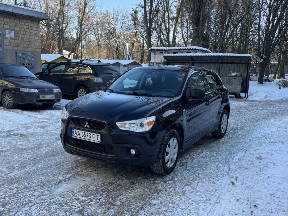 Mitsubishi ASX 2012 год автомат 136тыс. пробег