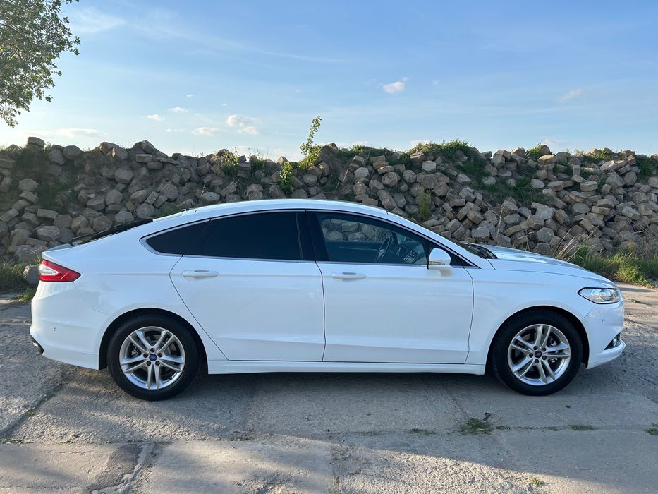 Ford Mondeo MK5 2.0 180KM Titanium_Śliczny