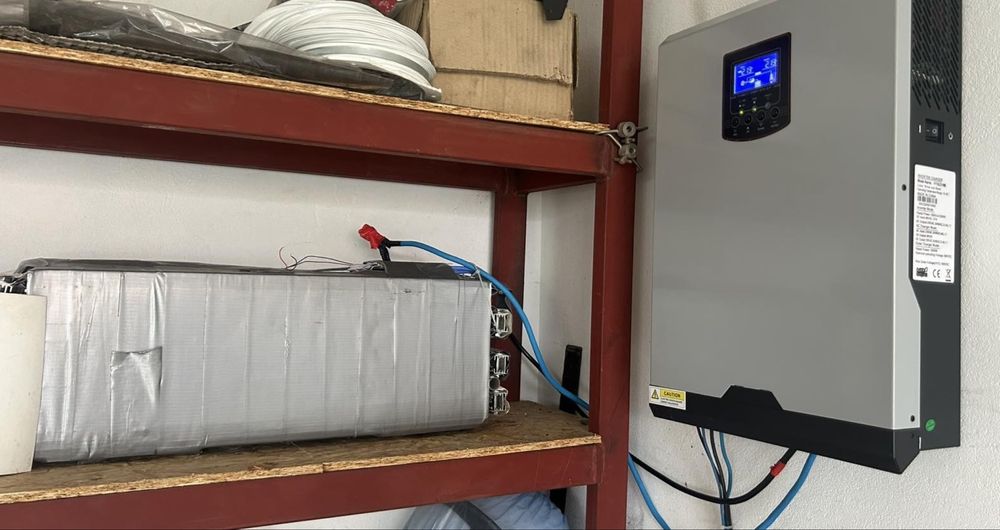 Гібридний Інвертор новий в упаковці, 5,5 w, привезений з Німеччини